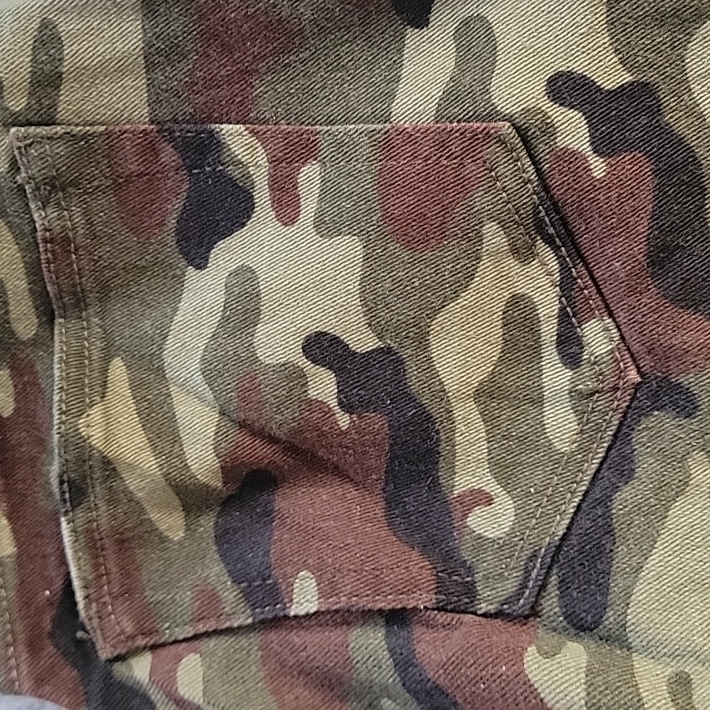 Camo pants 💚 - Picture 4 of 9